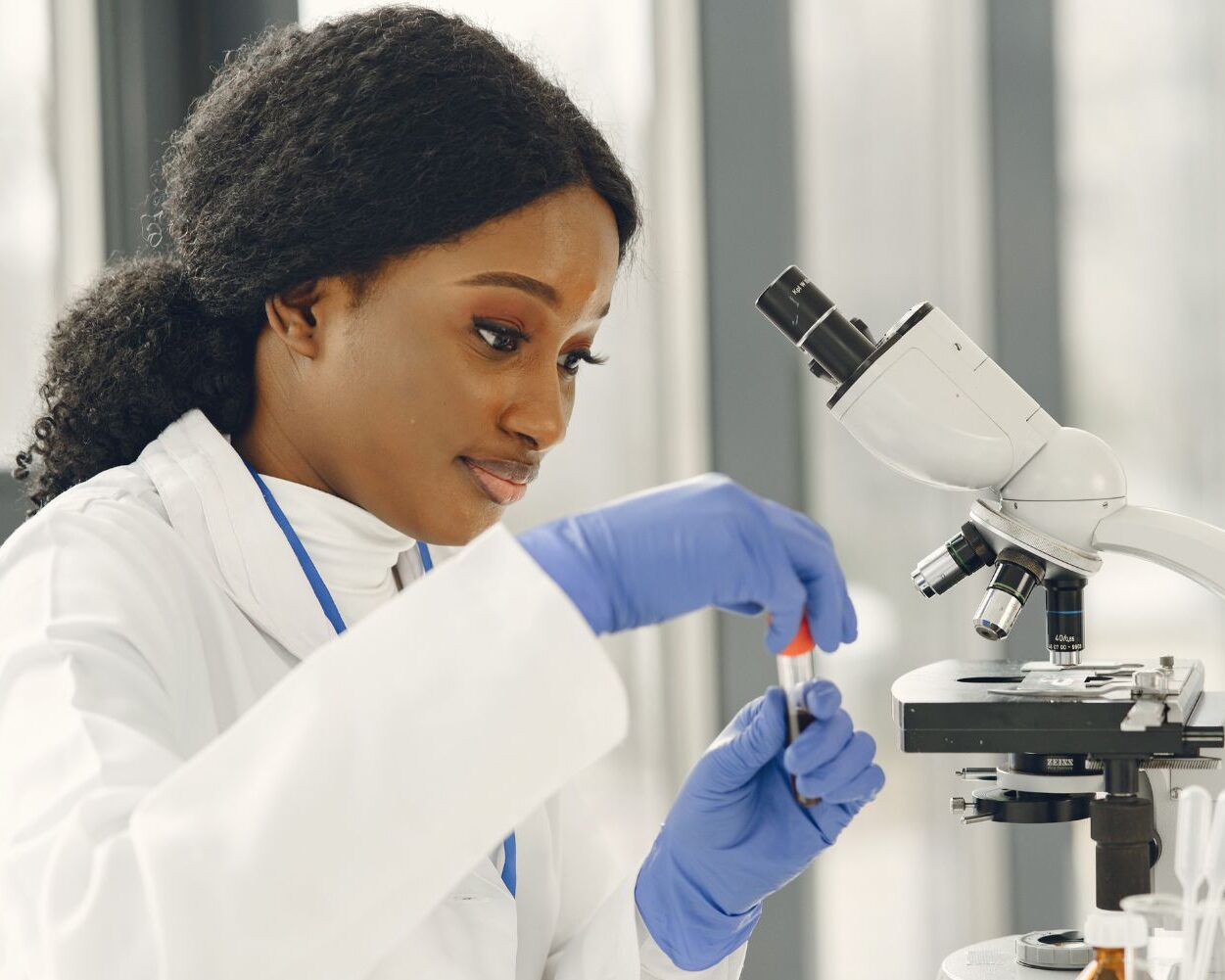 Female scientist in lab.